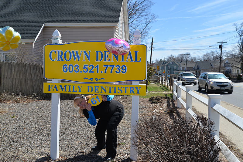 Crown Dental Road Sign