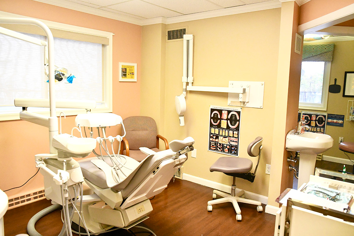About Crown Dental's Nashua NH Office & Facility